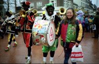 1995-11-18 Intocht Sinterklaas met Pieten Hermenie 06 1995-11-18 Intocht Sinterklaas met Pieten Hermenie 06